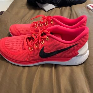 Men’s Nike Free 5.0 Athletic/Running Shoe